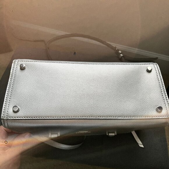 Like new! Kate Spade satchel with dust bag - Picture 6 of 15